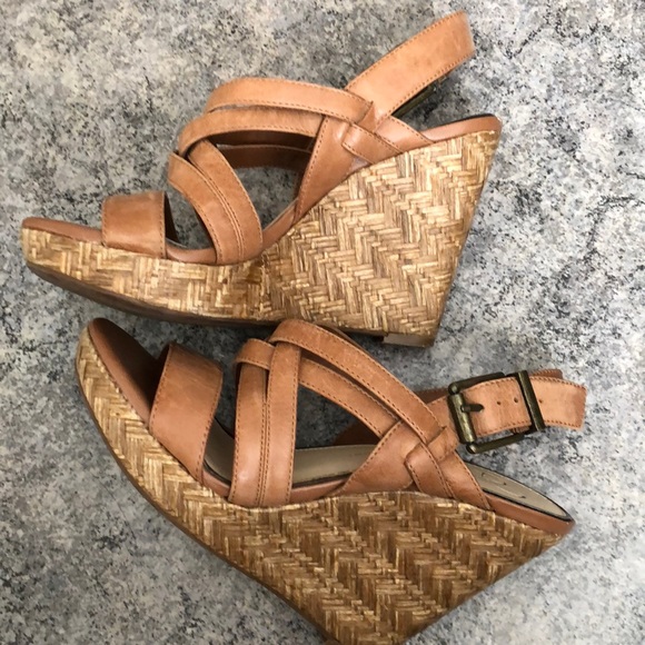 wedges - Picture 2 of 3